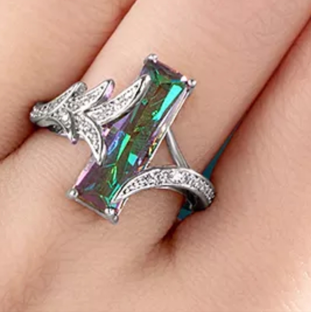 CLEARANCEEmerald  925 Sterling SILVER Ring.